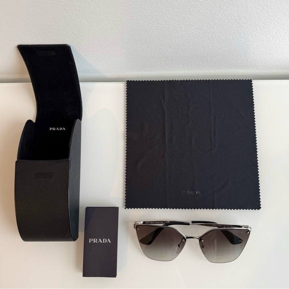 Prada Catwalk SPR 68T polarized black / silver Sunglasses 1BC-500 140 2N, cateye - Picture 2 of 12